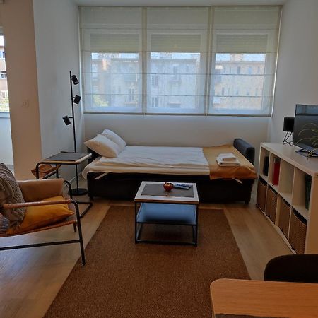 Apartman 64 ซาเกร็บ ภายนอก รูปภาพ